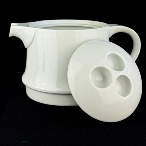 Georg Jensen Lausanne White Porcelain Teapot Modernist Swiss Fine Porcelain - Picture 9 of 13